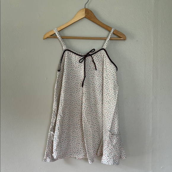 Floral Spaghetti Strap Top with braided Trim medium - Picture 1 of 5